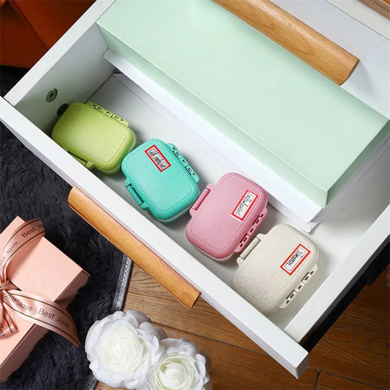 Mini Portable Pills Organizer Case 3 Grids PillBox Tablet Storage Container Weekly Medicine Pill's Box Pill Case Drug Dispense